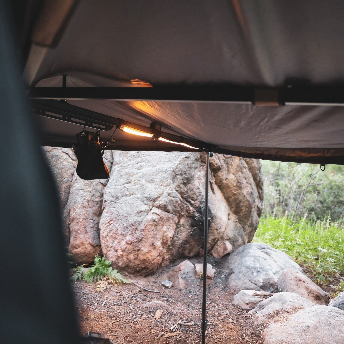 270 DEGREE AWNING WITH BLACK COVER