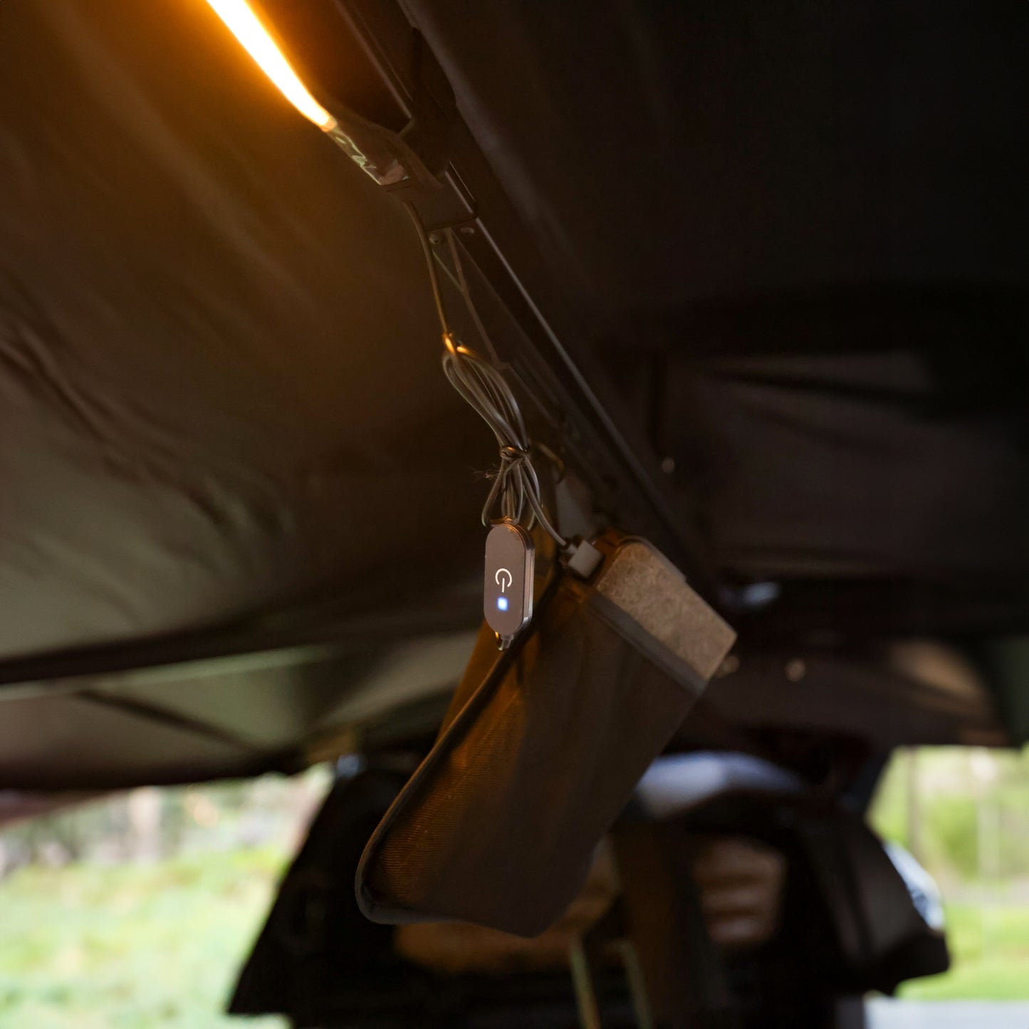 270 DEGREE AWNING WITH BLACK COVER